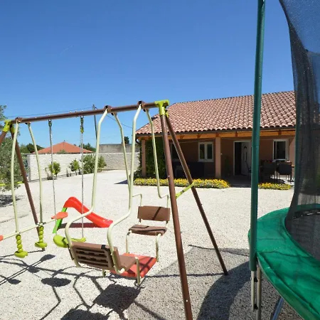 Nyaraló Lana By Interhome Pakoštane
